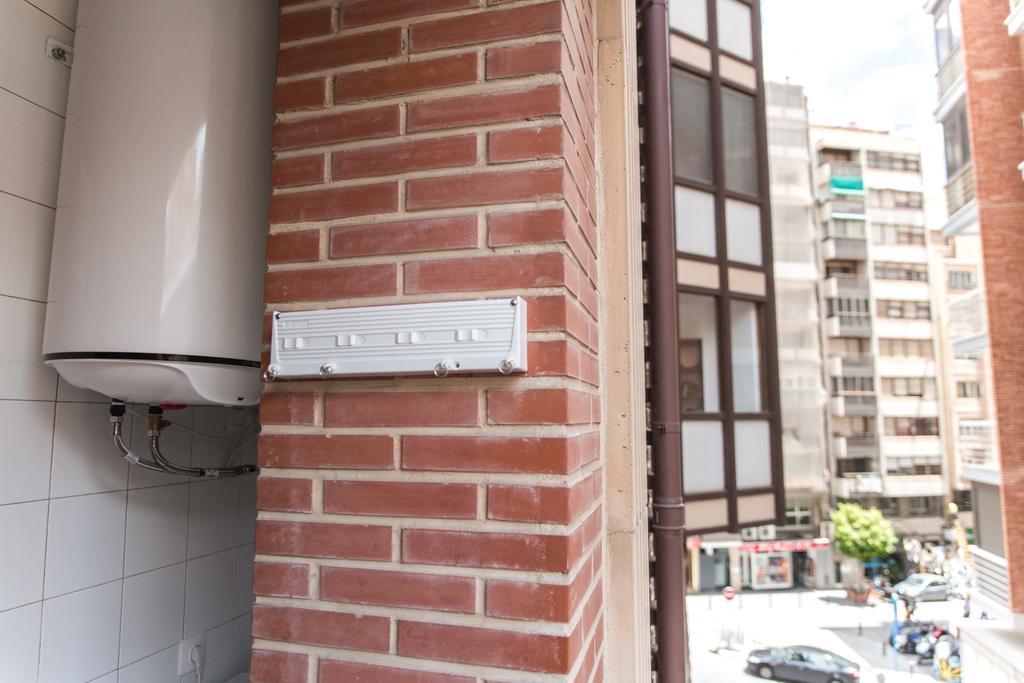 The Lucky Flats - Pintor Sorolla Apartment อาลิกันเต ภายนอก รูปภาพ