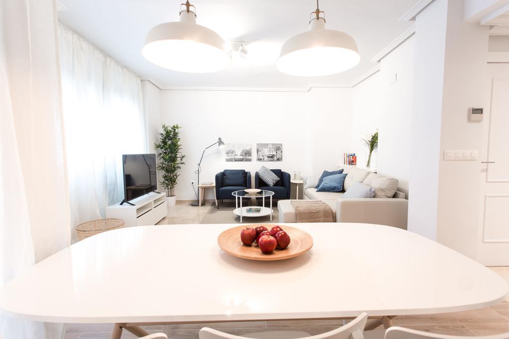 The Lucky Flats - Pintor Sorolla Apartment อาลิกันเต ภายนอก รูปภาพ